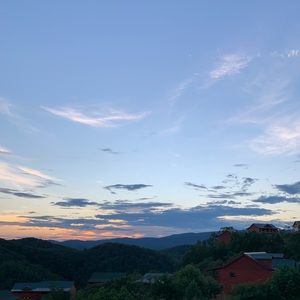 Meet your Posher, Mireya